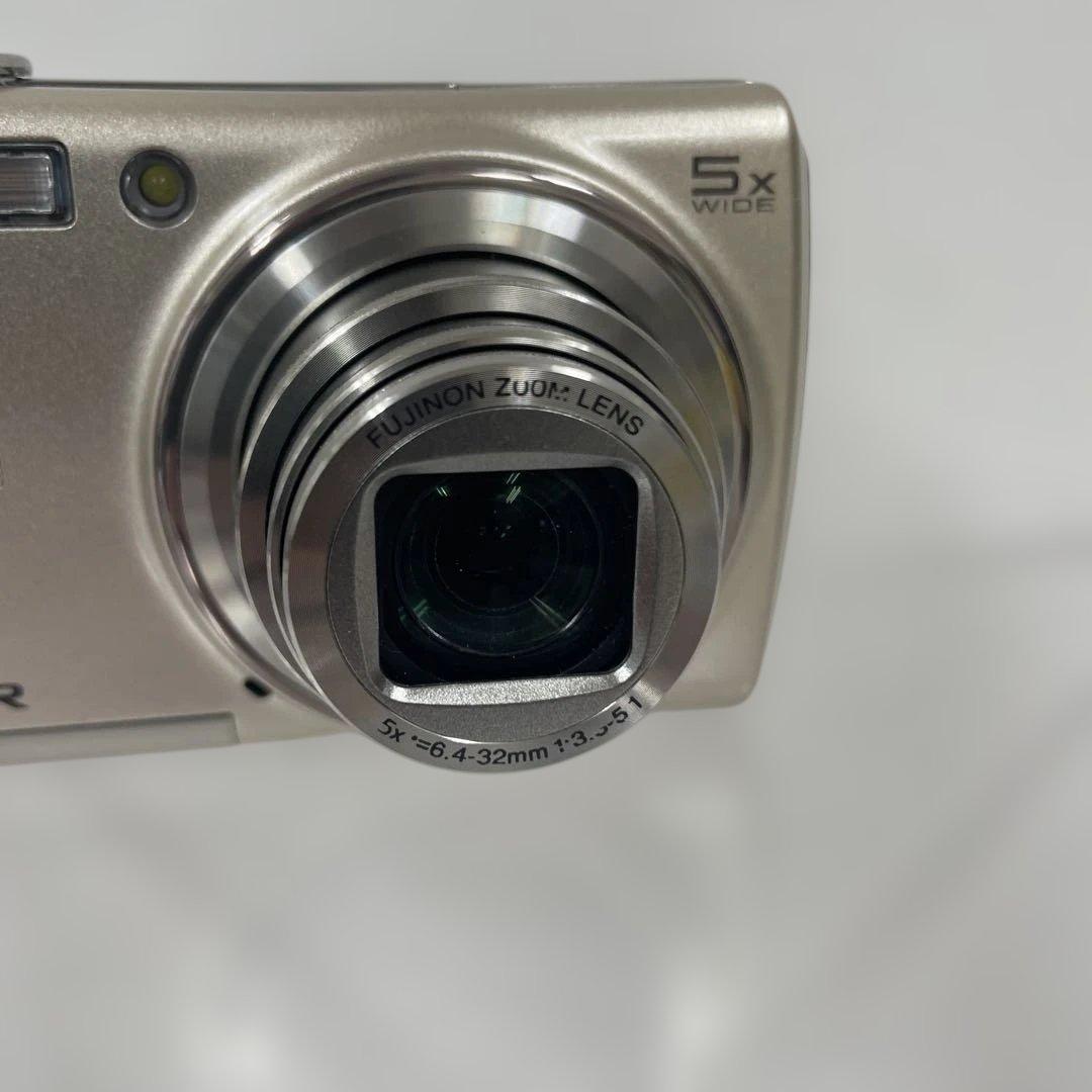 【美品】フジフィルム　FUJIFILM FinePix F200EXR ゴールド