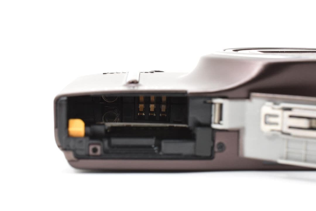 極美品　Nikon COOLPIX S9500 デジタルカメラ セピアブラウン