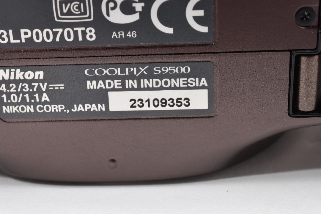 極美品　Nikon COOLPIX S9500 デジタルカメラ セピアブラウン