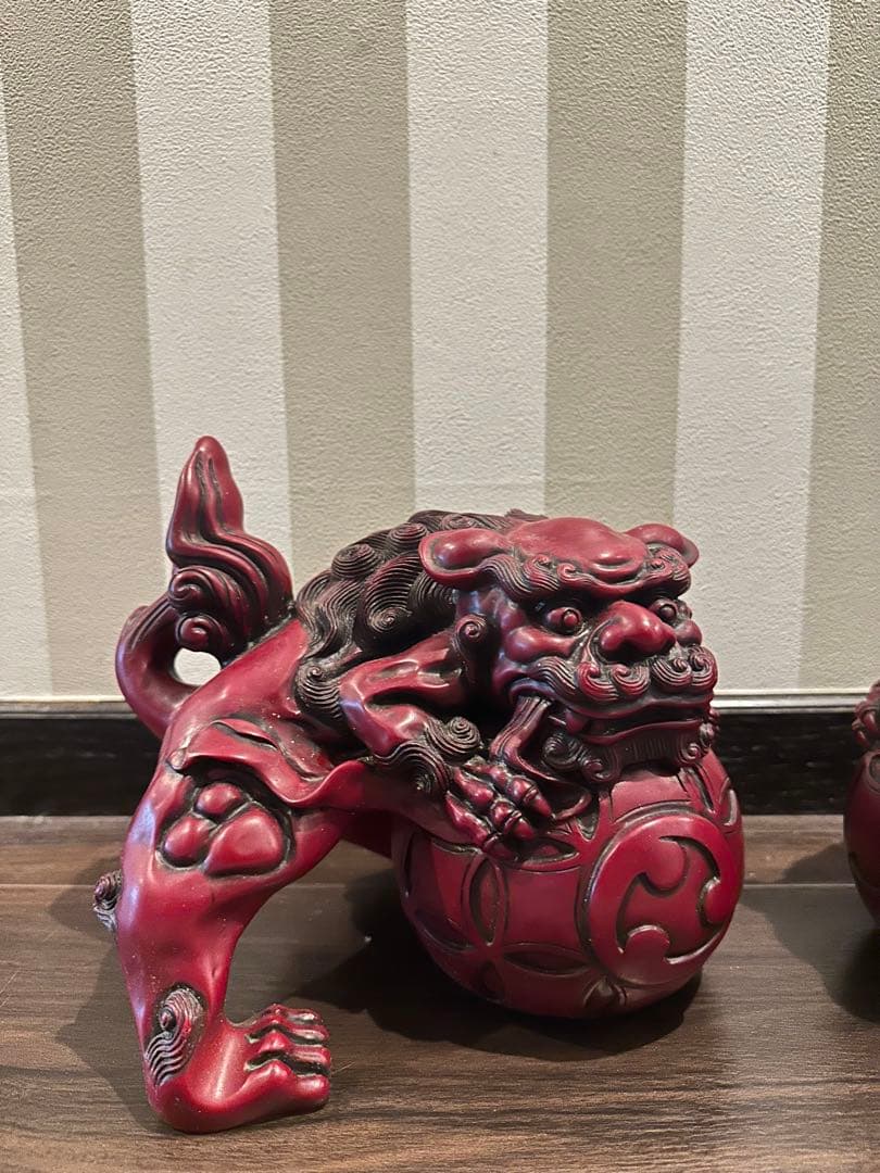 玉乗　獅子　置物　シーサー置物　玄関　縁起物　厄除け