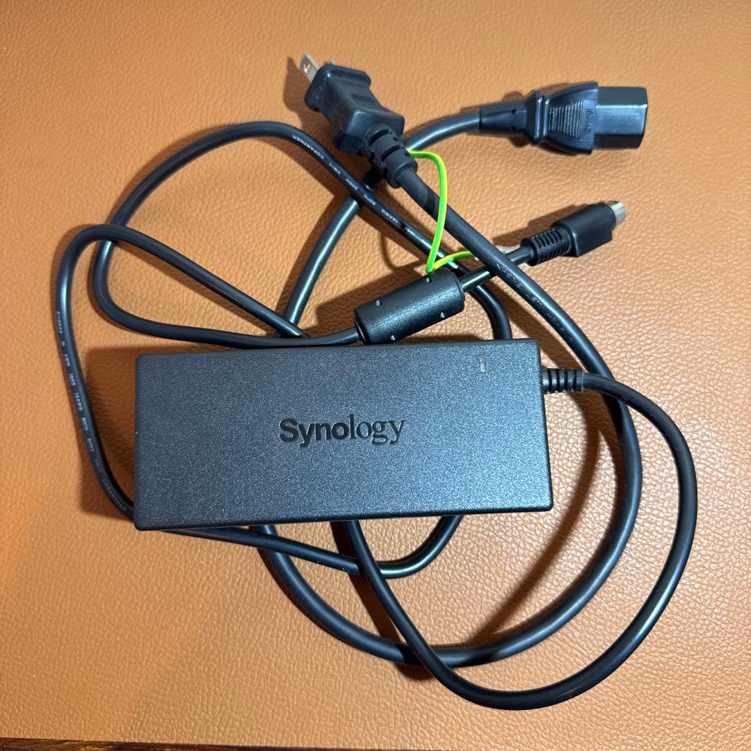 Synology DS920+ 4ベイ NAS HDDなし