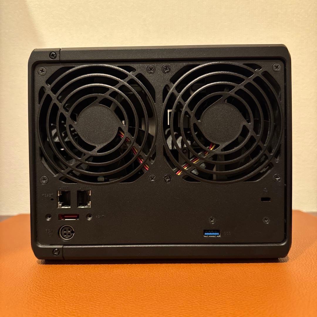 Synology DS920+ 4ベイ NAS HDDなし
