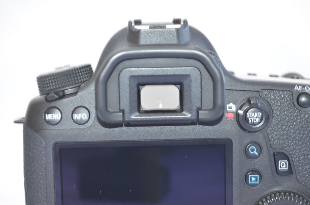 フルサイズセンサーで超高画質♪キヤノン EOS 6D ダブルズームキット♡