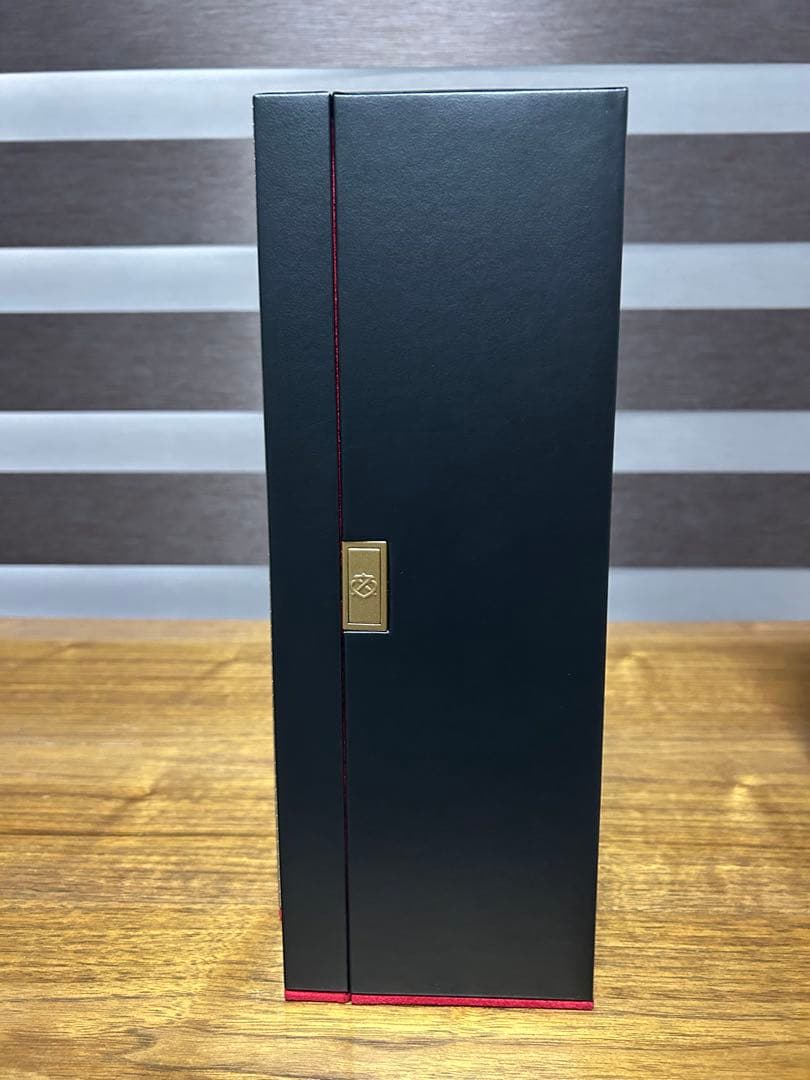 シーバスリーガル　CHIVAS REGAL 25年 & ULTIS 希少セット