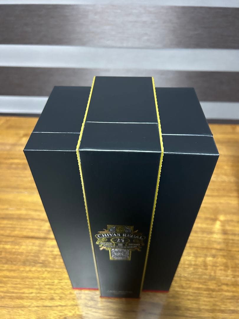 シーバスリーガル　CHIVAS REGAL 25年 & ULTIS 希少セット