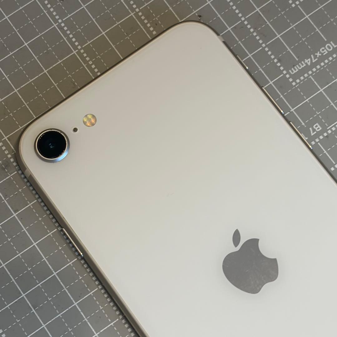 iPhoneSE 第3世代 128GB スターライト バッテリー100%