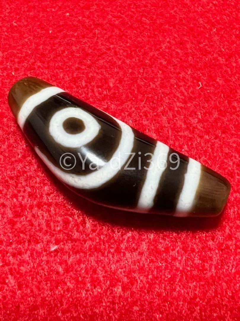 dZi beadsジービーズ 西蔵 老礦藏伝 弓型二眼天珠