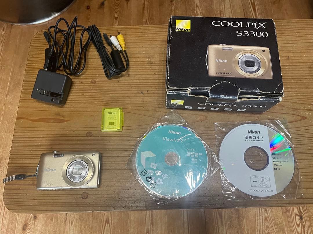 デジタルカメラ Nikon COOLPIX S3300