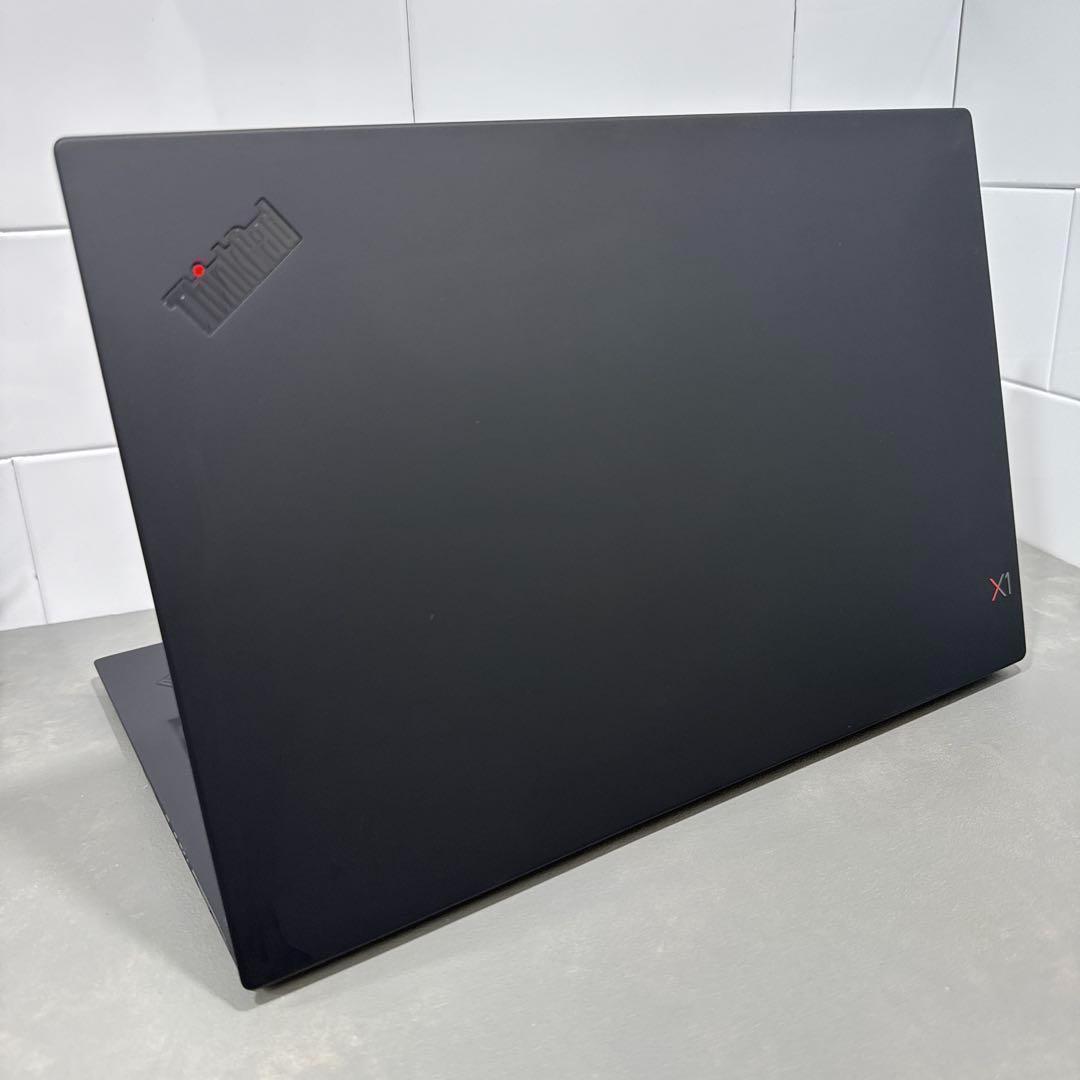 【高性能】ThinkpadX1カーボン☘8世代i7メモリ16☘️NVMe512