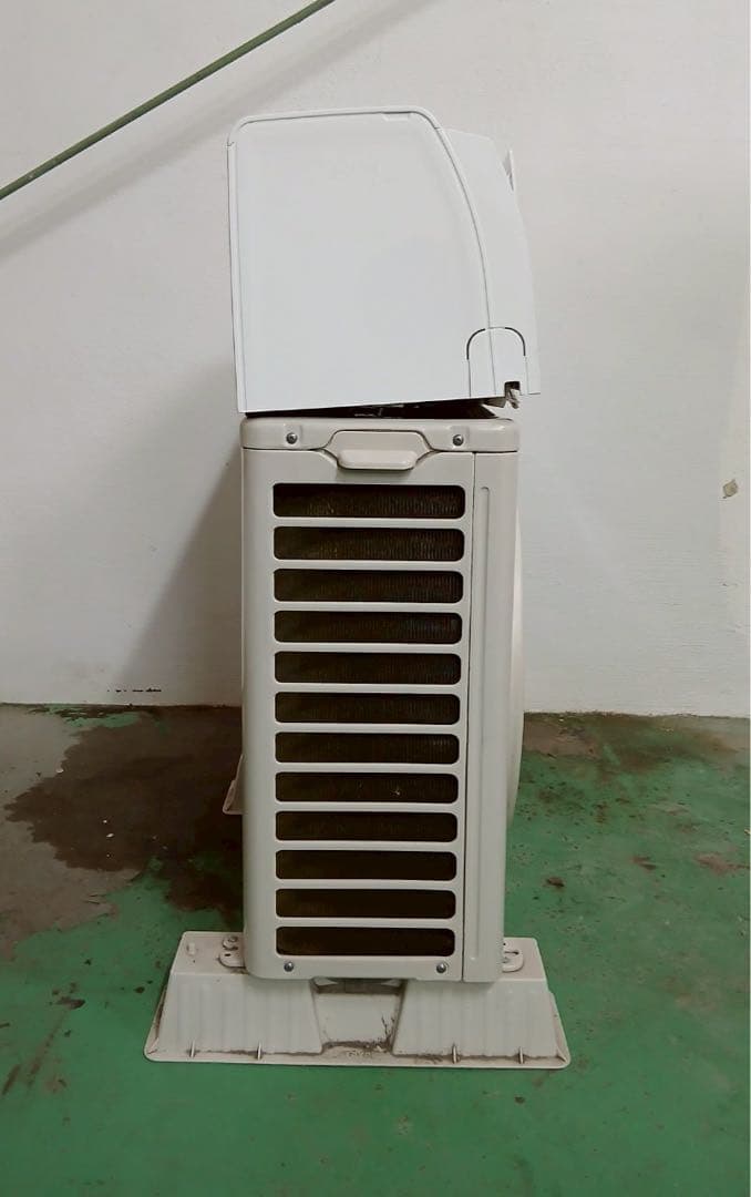 TOSHIBA 6畳用エアコンRAS-K221M(2023年製)