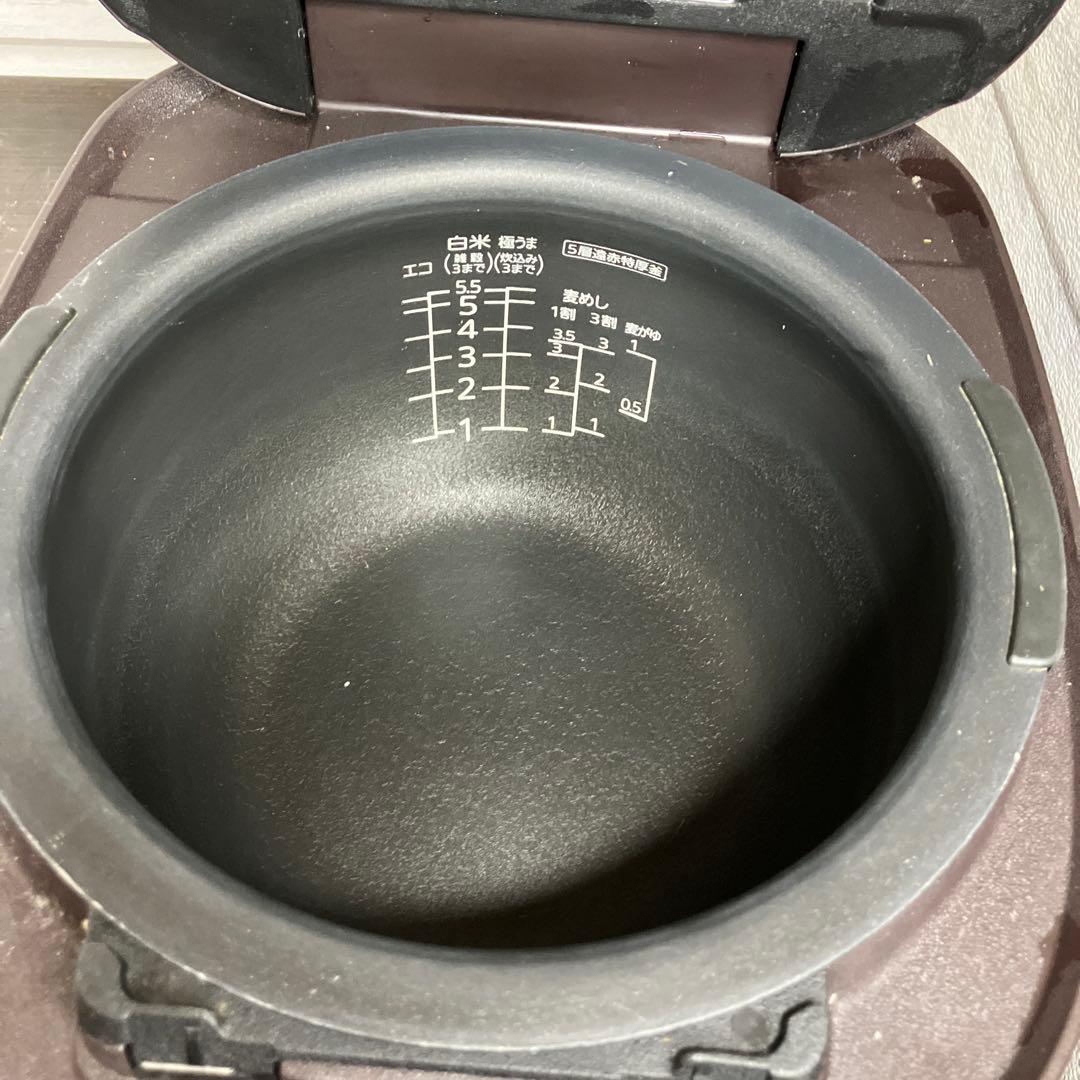 タイガー 圧力IH炊飯ジャー　5.5合炊き　JPC-B102 18年製
