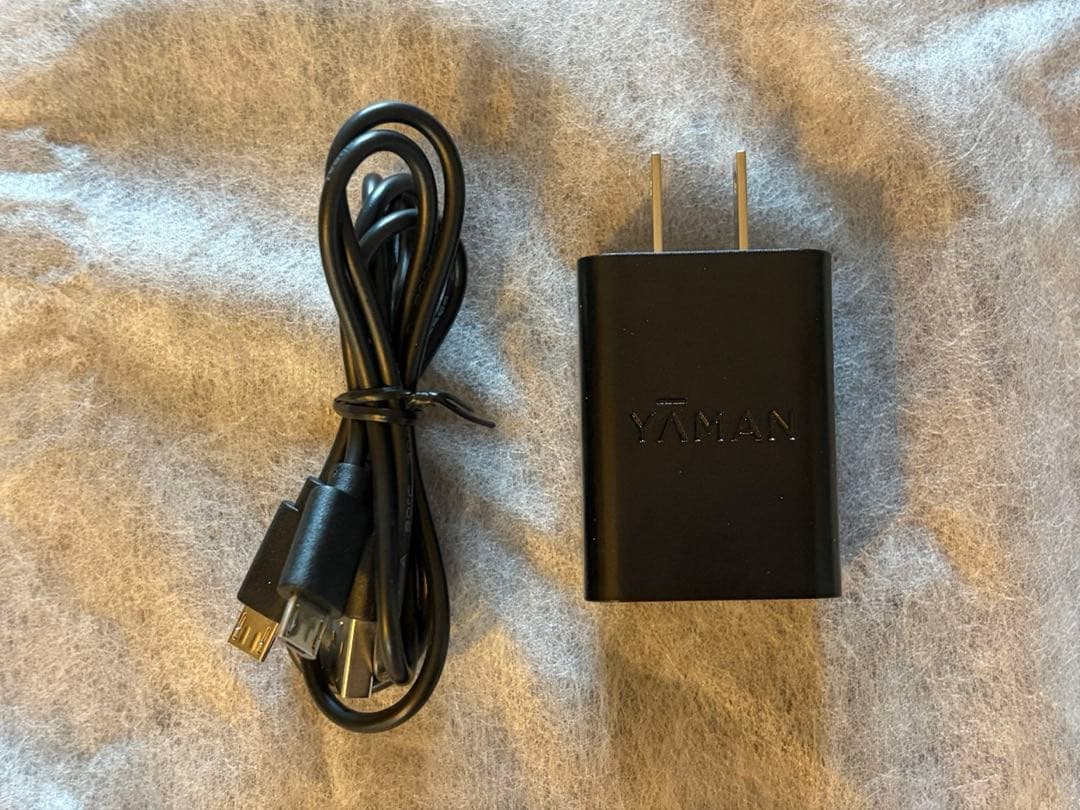 【美品】ヤーマン メディリフト YA−MAN EP-14BB（おまけ付き）