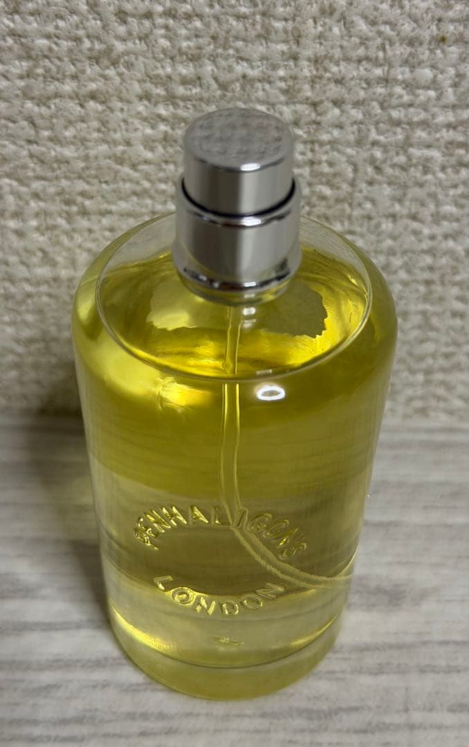 ほぼ満量 廃盤 エレニシア 50ml ペンハリガン Ellenisia 香水