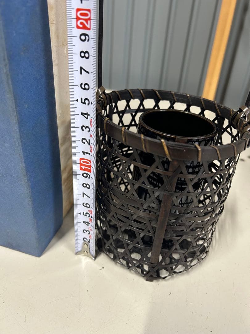 竹製黒提灯 網目模様 箱付き　風流　花瓶？