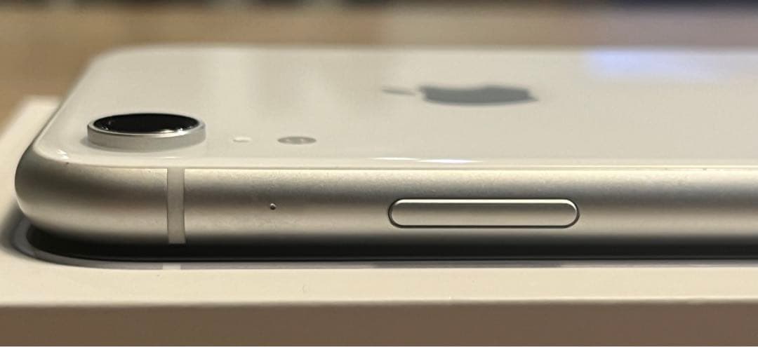 【極美品】 iPhone XR white 64GB 箱あり