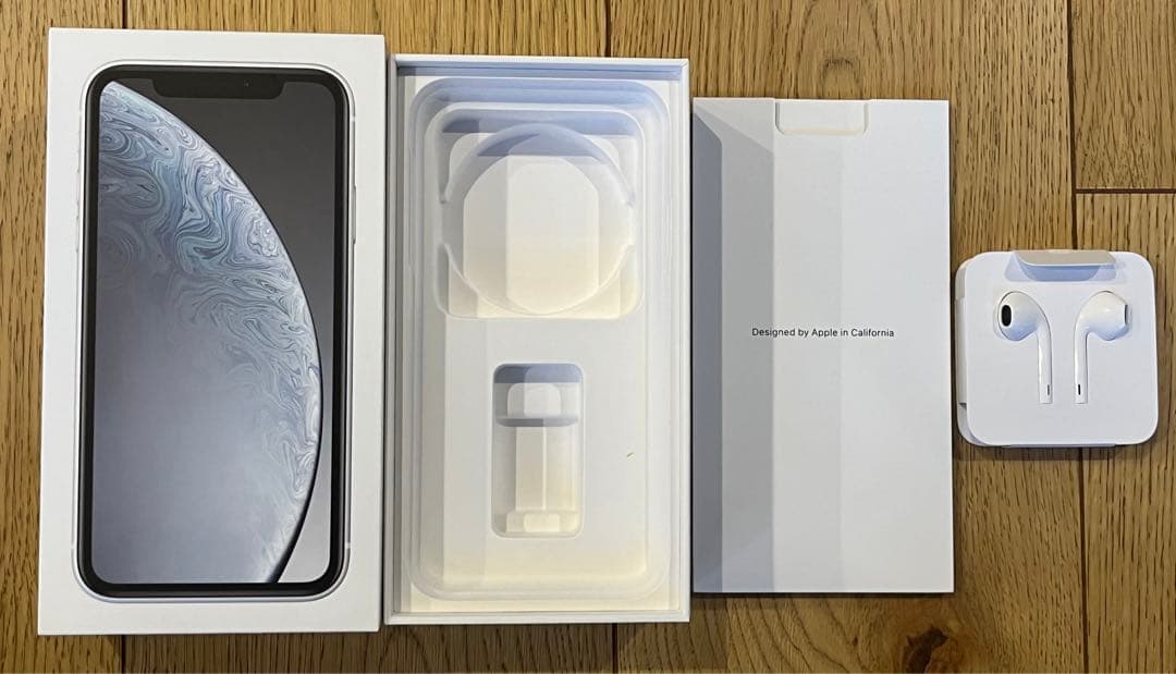 【極美品】 iPhone XR white 64GB 箱あり