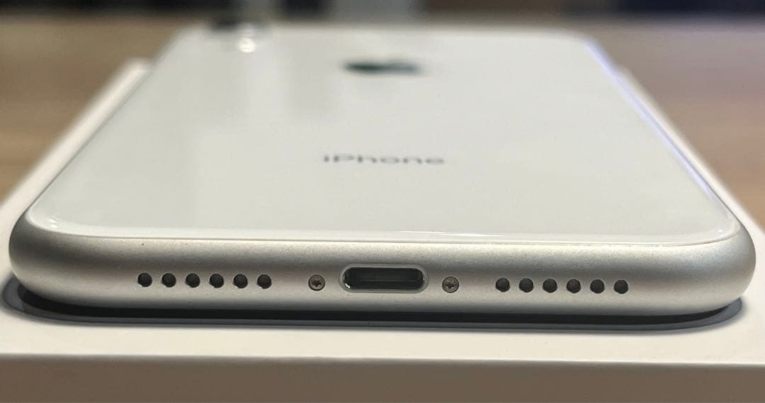 【極美品】 iPhone XR white 64GB 箱あり
