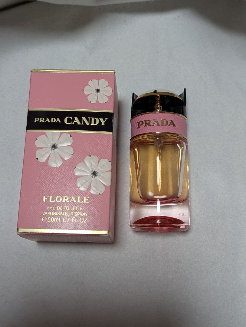 プラダキャンディフローラレ オーデトワレ50ml
