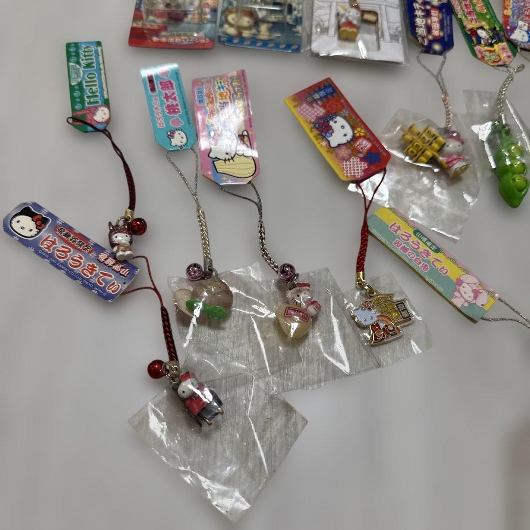 ハローキティ　ご当地　ねつけ　ストラップ　セット　サンリオ