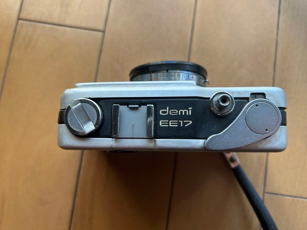 Canon demi EE17 レンジファインダーカメラ