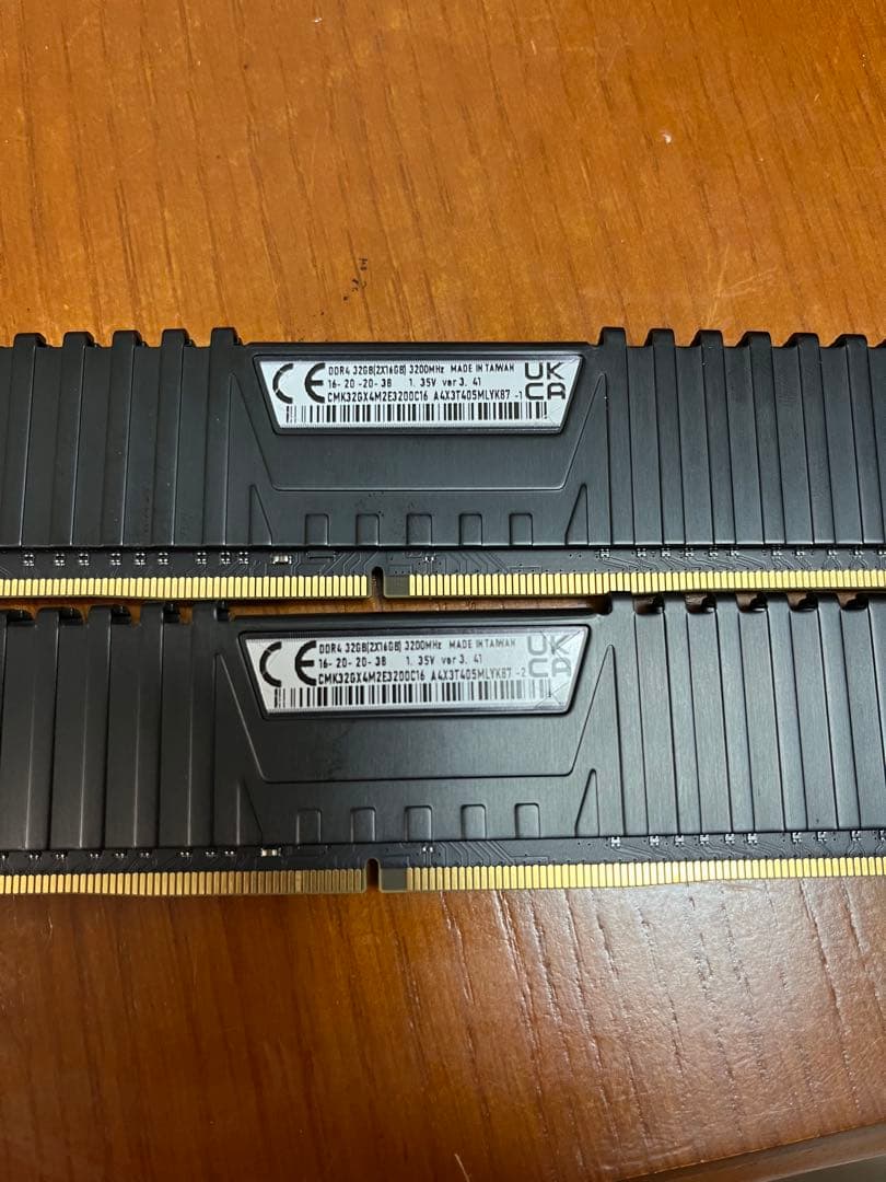 メモリー Vengeance LPX DDR4 32GB(2X16GB)3200MHz