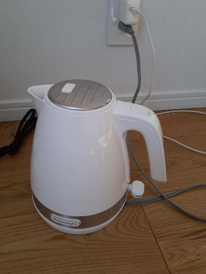 DeLonghi(デロンギ) De'Longhi電気ケトル アクティブ シリーb