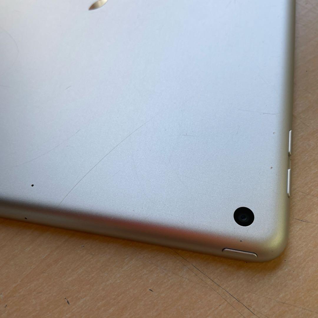 iPad 第6世代　A1893　Wi-Fiモデル　シルバー　32GB #A