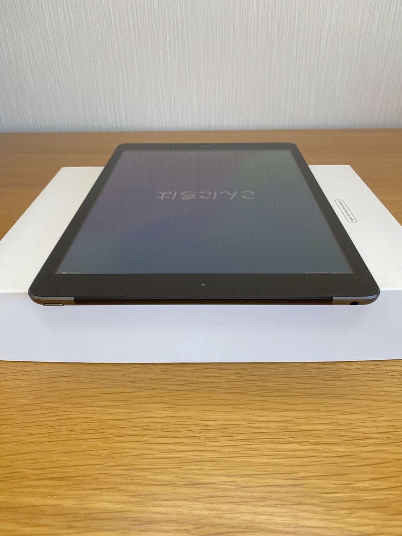 iPad第7世代 美品　電池容量100% SIMフリー　iPad本体　ABランク