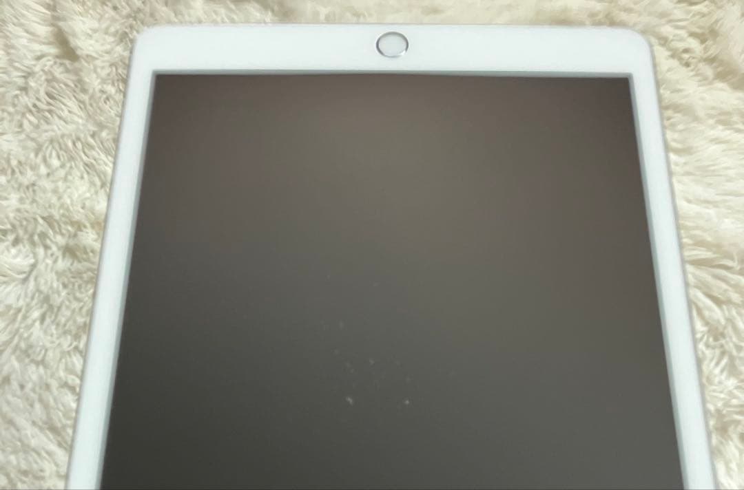 【完動品】iPad 第8世代 32GB SIMフリー 【すぐ発送】【付属品】