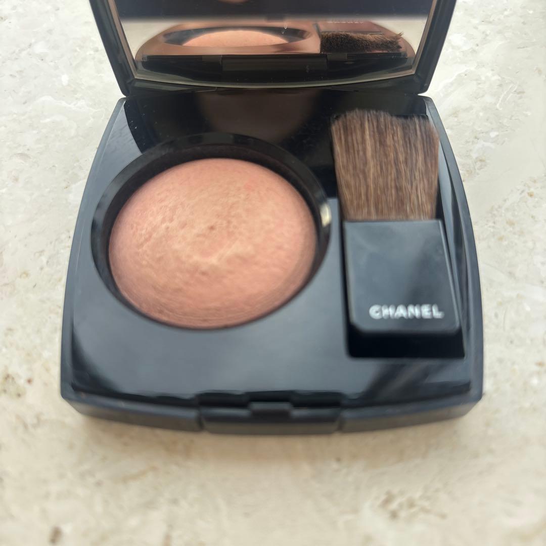 CHANEL チーク 《ジュコントラスト15》♡