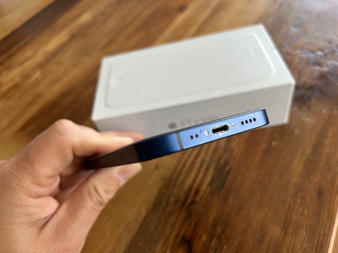 良品 Apple iPhone 12 mini ケース3 個付き