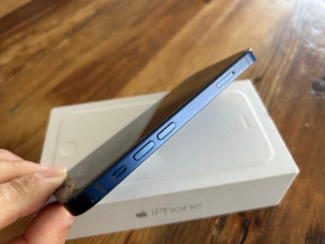 良品 Apple iPhone 12 mini ケース3 個付き