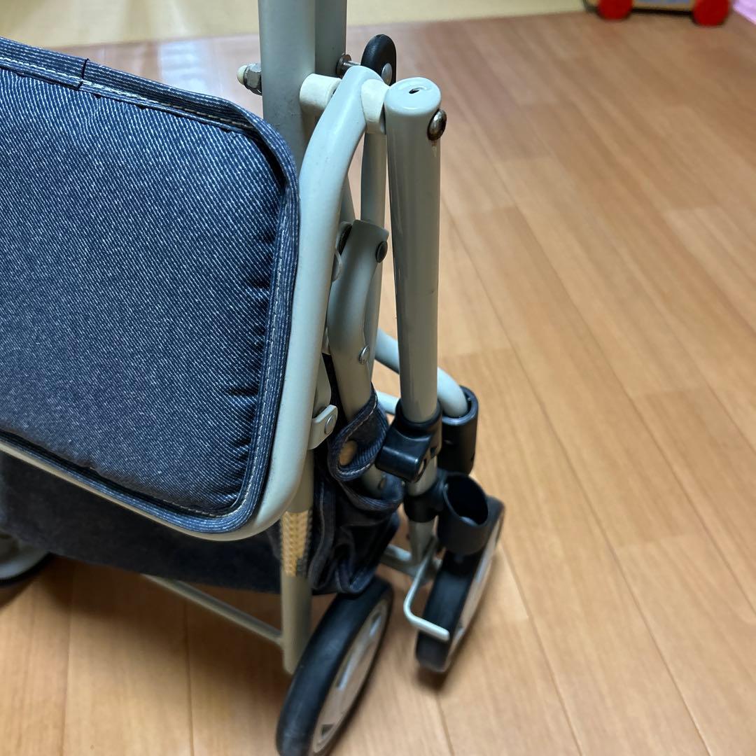 折りたたみ式シルバーカー グレー