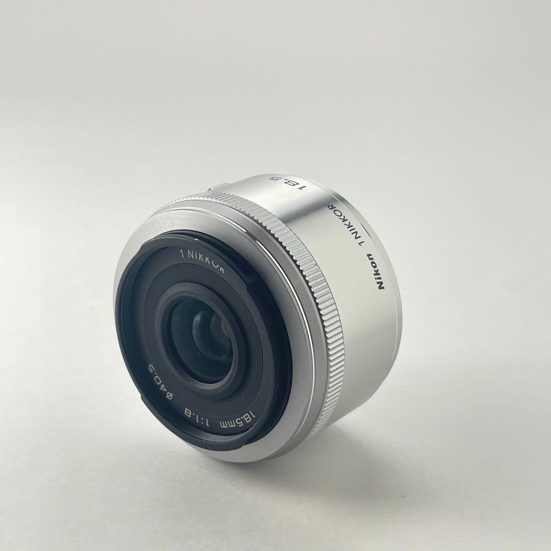 【極上美品・返品保証】Nikon1 J5 18.5mm単焦点レンズキット