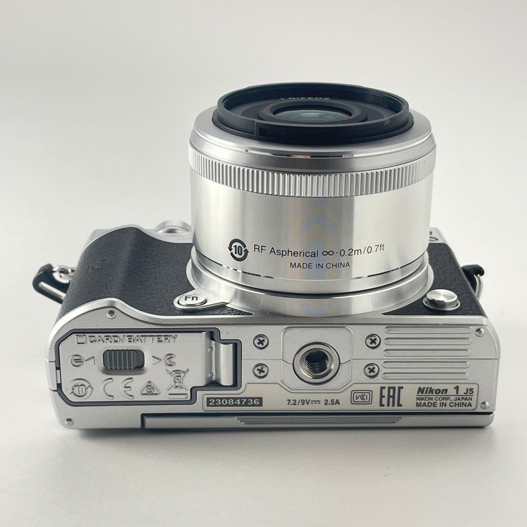 【極上美品・返品保証】Nikon1 J5 18.5mm単焦点レンズキット