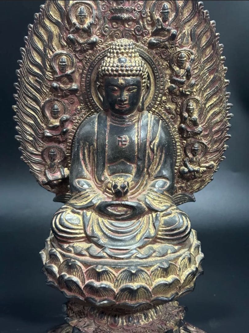 (期間セール)銅製　仏像 細かい彫刻　お釈迦様 釈迦如来　2つ