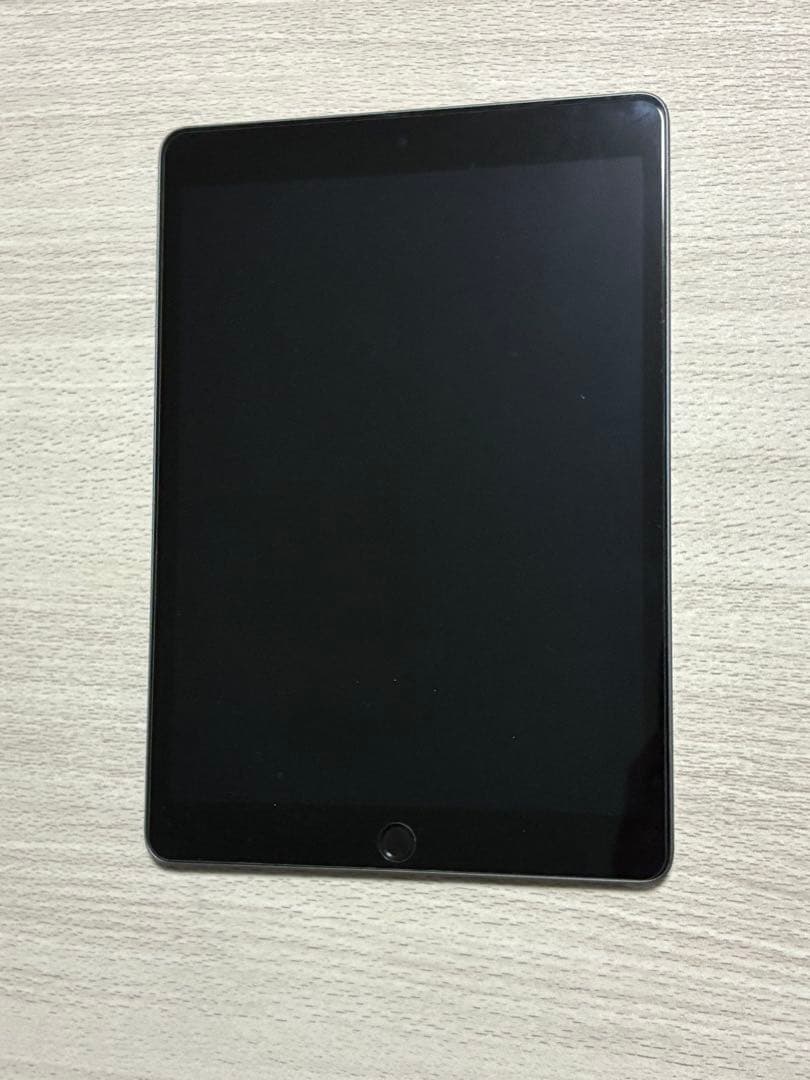 24時間限定値下げ　iPad 第9世代10.2インチ (Wi-Fi, 64GB)