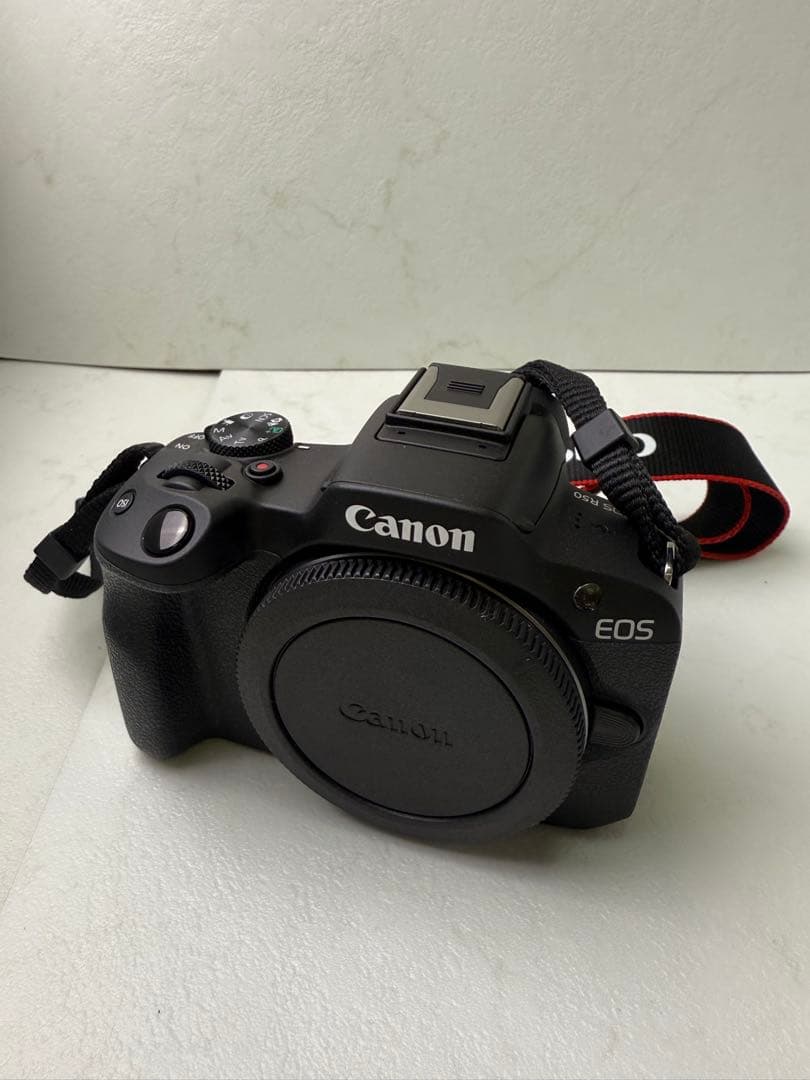 美品　Canon EOS R50 ダブルズームキット ブラック　動作確認初期化済