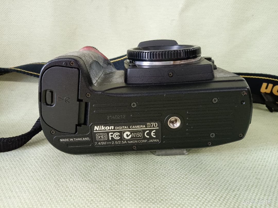 《TB4》Nikon ニコン D70 デジタル一眼レフカメラ レンズ付き