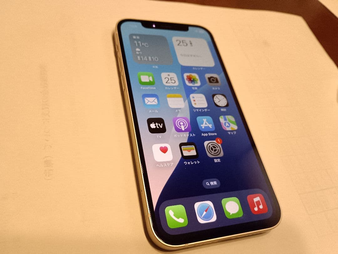 iPhone 12 ホワイト 128 GB SIMフリー　美品