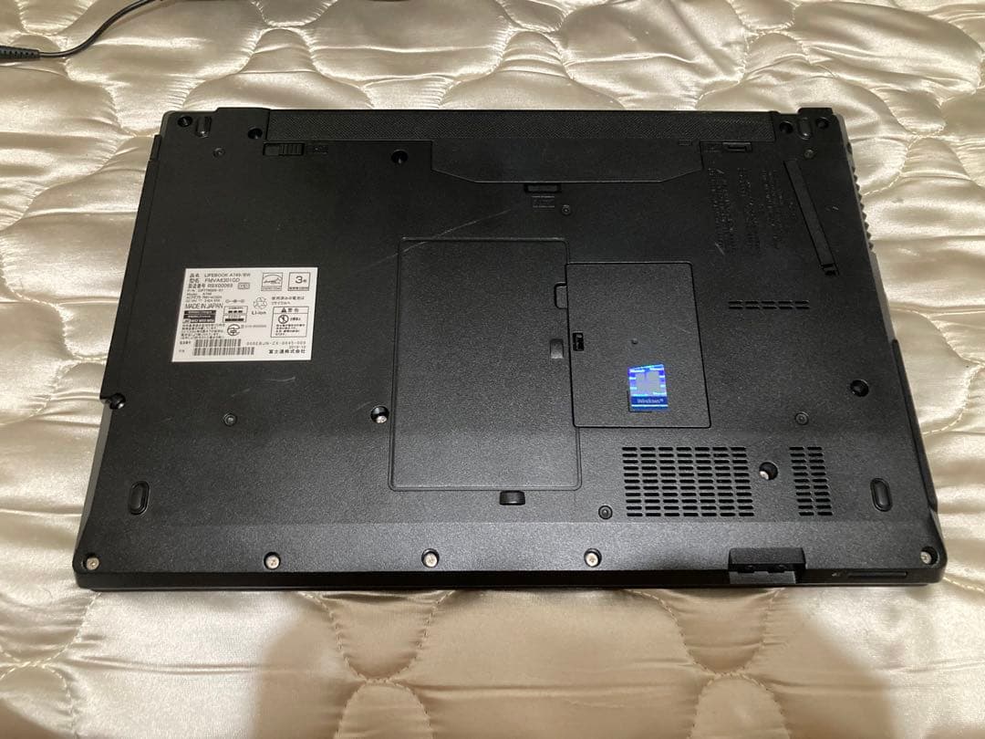 富士通 LIFEBOOK A749/BW i7/8GB