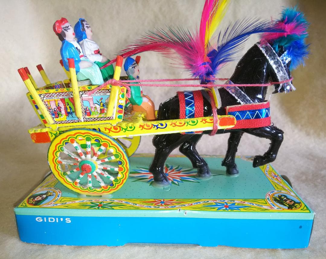 ヴィンテージ　伝統工芸　馬車模型 カラフル 　イタリアセジェスタ　　お土産