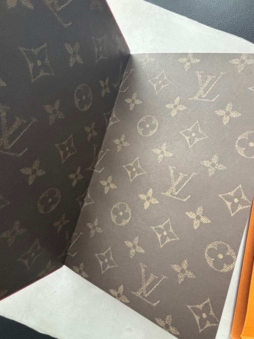 ルイヴィトン　レッド　ノート　Louis Vuitton　赤　メモ帳