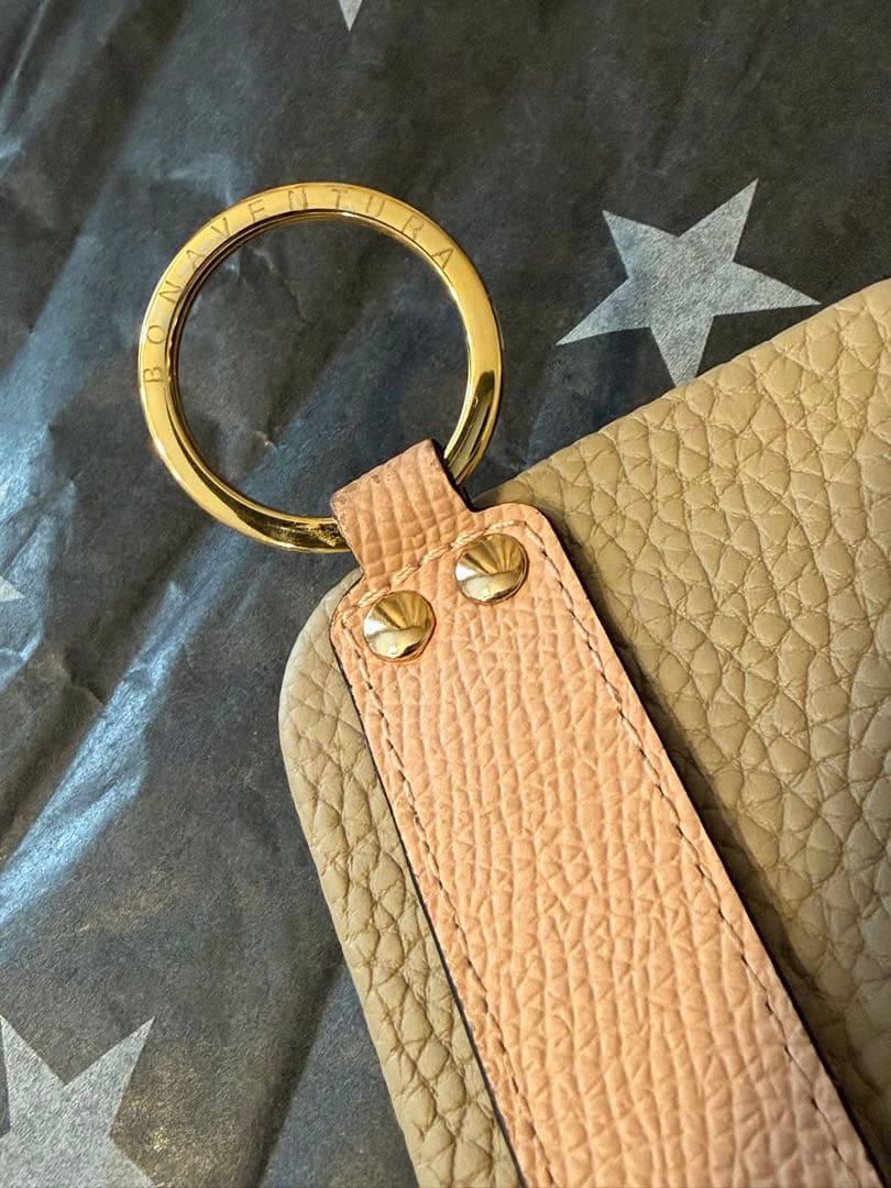 最終値下げ❗️ボナベンチュラ♡iPhone15ケース♡美品♡グレージュ×シェル