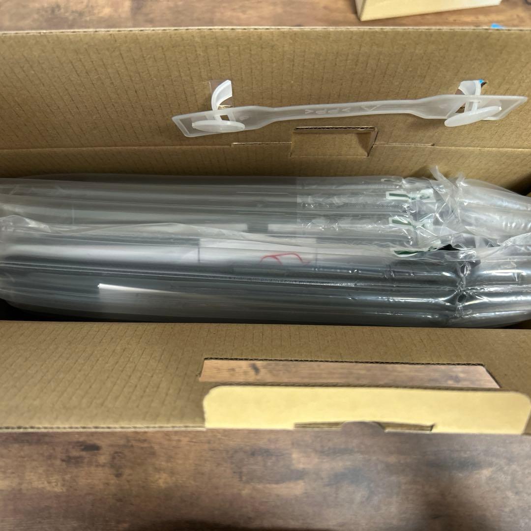 【新機種】 ポータブルDVDプレーヤー 12.5型 車載用ホルダー付き