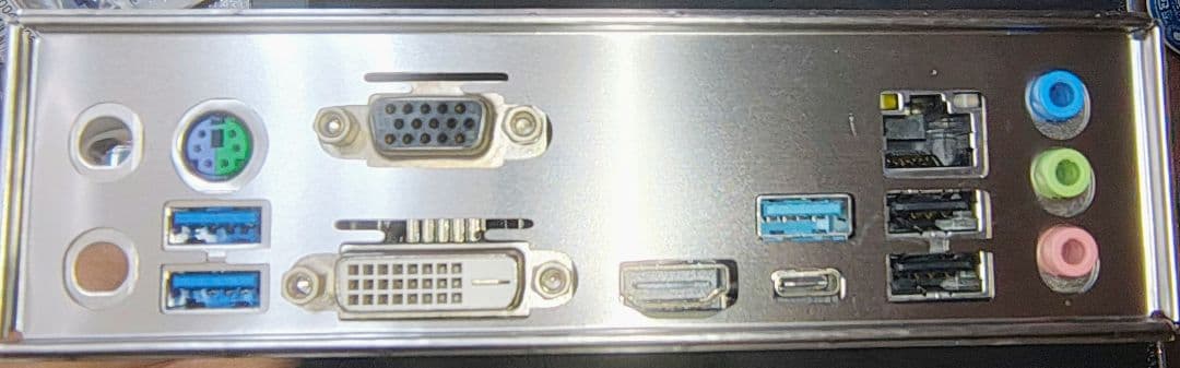 ASRock LGA1151マザーボード Z390PHANTOM GAMING4