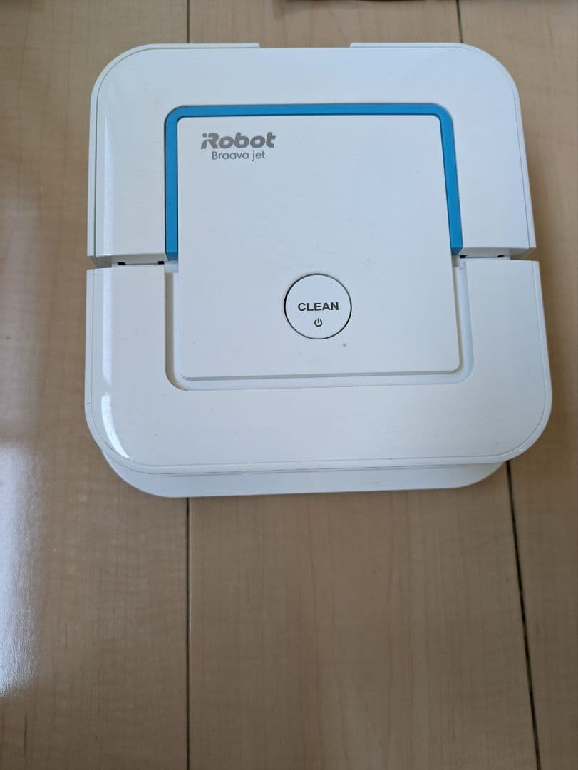 iRobot Braava jet 250 本体と付属品