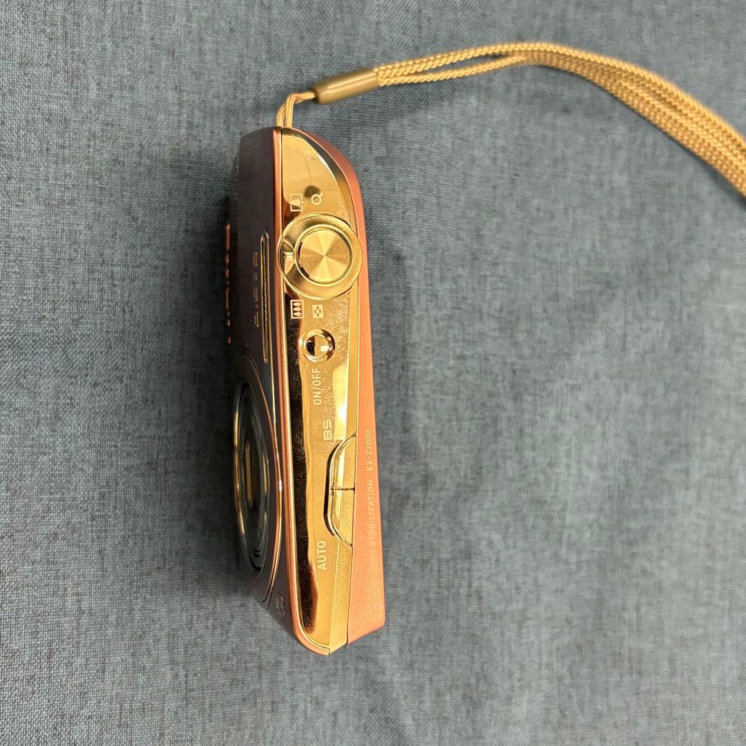 【動作確認済み】CASIO　EXILIM　デジカメ　EX-Z2000