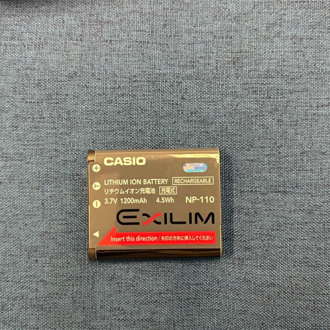【動作確認済み】CASIO　EXILIM　デジカメ　EX-Z2000