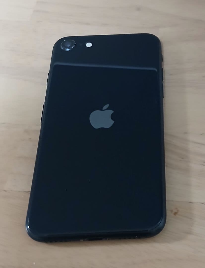 m*o様 Apple iPhone SE第3世代64GB 　ミッドナイト
